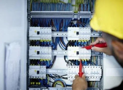 lucrari instalatii electrice